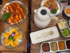 -明洞阿姨·韩式酱蟹烤肉·创意料理(三元桥店)