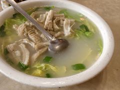 蘸水肠头-茅屋大酒店