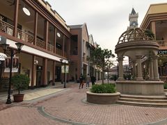 -王府井奥莱临潼小镇(临潼店)