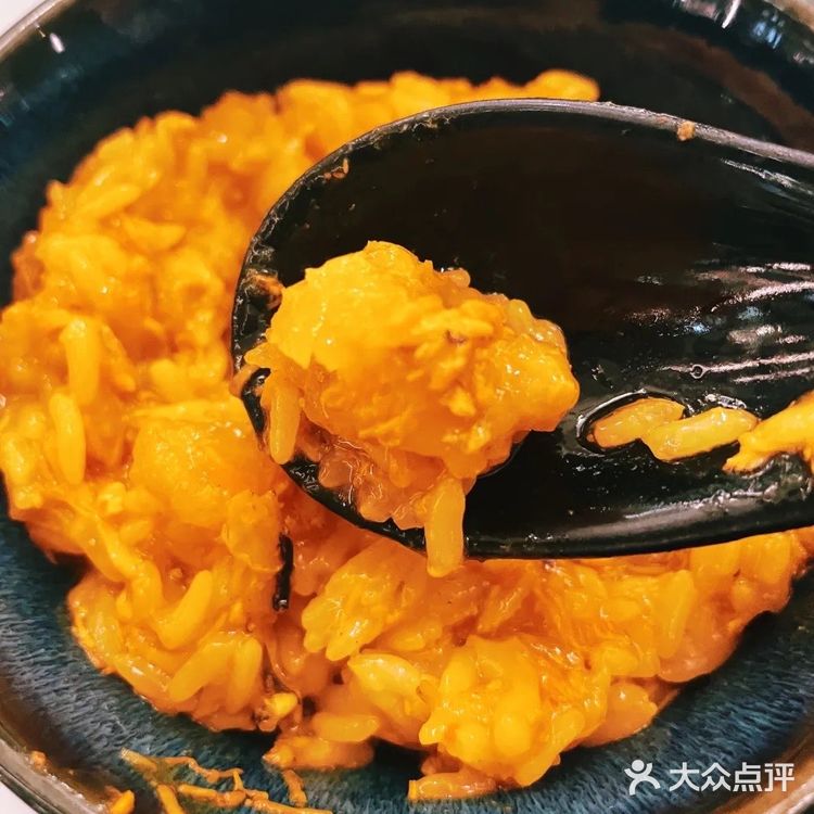 秋天的第一碗蟹粉捞饭，就选荟廷·晶萃！