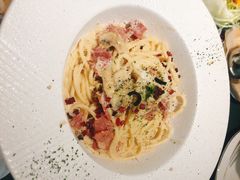 -露露家咖啡店
