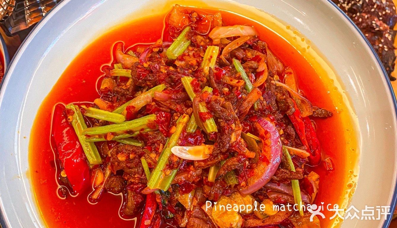 真是我在合肥吃过坠好吃的钵钵鸡 贾大娘乐山跷脚牛肉