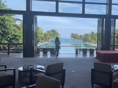 -亚龙湾喜来登·美景台大堂吧
