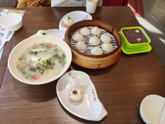 -玖鲜小笼(中山广场店)