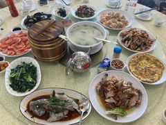 -鹏城人家海鲜酒家·23年老字号(较场尾店)