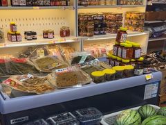 -天天向上素食餐厅(五台山店)
