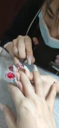 -花岐款式专研健康美甲沙龙