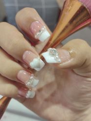 -艾珂·美甲美睫