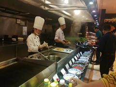 自助取餐区-佛山皇冠假日酒店-西餐厅