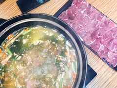 -陆记牛庄·碳锅龙虾烧烤(爱上花园店)