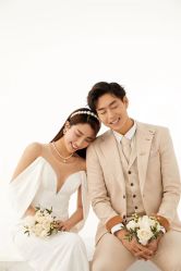 -伯爵婚纱摄影(光谷店)