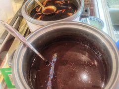-爆炸头阿姨小四川正宗川味小吃(无任何分店)