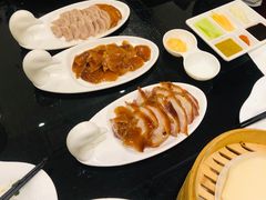 -皇城根·鲁菜济南菜·吊炉烤鸭·炒鸡鱼头(济南旗舰店)