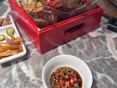-禄婶鸡煲·打边炉
