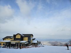 -中旅松花湖滑雪场