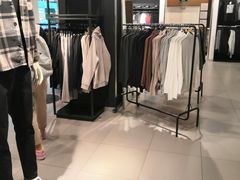 -H&M(鹏欣水游城店)