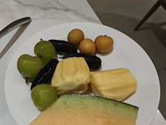 -金马门国际美食百汇(珞喻路店)
