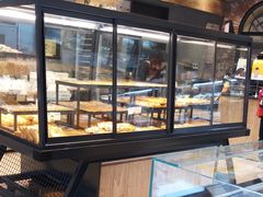 面包甜点陈列柜-皇冠幸福里动物奶油生日蛋糕(万达店)