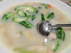 浓汤竹笙煮鱼肚-广东胜利宾馆西关粤中餐厅