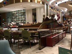 大堂-济南香格里拉·咖啡泉自助餐厅