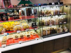 面包甜点陈列柜-巴黎贝甜(望京信万店)