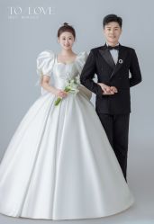 -喜爱高定婚纱摄影
