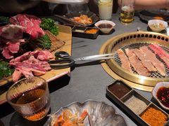 -铭牛烧肉·和牛海鲜自助(高新月牙湖店)