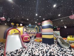 -MELAND CLUB亲子乐园·派对·餐厅(北京芳圆里ID MALL店)