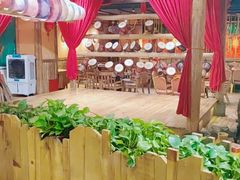 -老滇山寨•云南特色菜•地方菜•民族风情歌舞表演(金碧店)