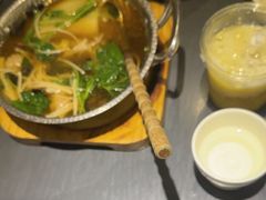 -江宴渔村·鱼鲜土菜(紫荆广场店)
