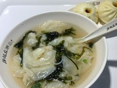 民国传统小馄饨-凤起龙游老面包子(凯德晶品店)