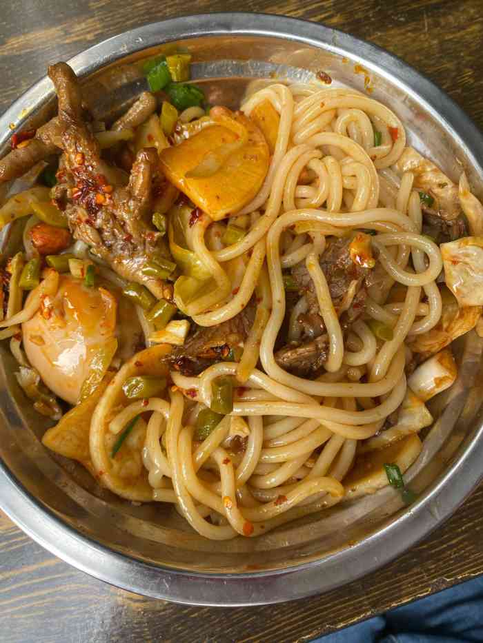 正宗桂林特色卤粉-"被小姐姐推荐来的,生意很好,但是没有空调.