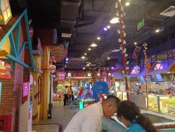 -卡通尼乐园(重庆南坪协信星光店)