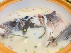 浓汤鱼头-浔味·山屿湖·正宗淳牌全鱼宴老字号