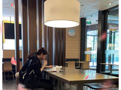 大堂-麦当劳(凯德MALL太阳宫店)