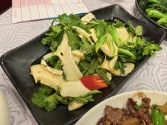 姜葱捞牛心顶-粤·向群饭店(龙津东路总店)