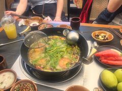 -贵厨酸汤牛肉(花果园国际中心店)