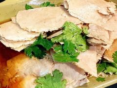 -亮亮面馆(经六路店)