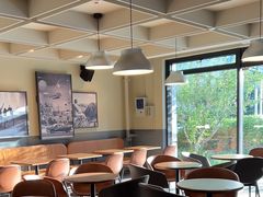 -Wagas沃歌斯(浦东陆家嘴投资大厦店)