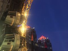 -影汇之星8字形摩天轮