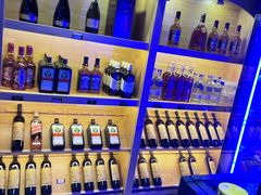 -唯爱KTV聚会餐厅(仙林东城汇店)