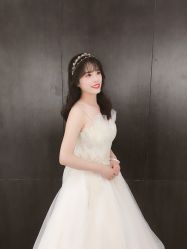 -艾米丽婚纱礼服