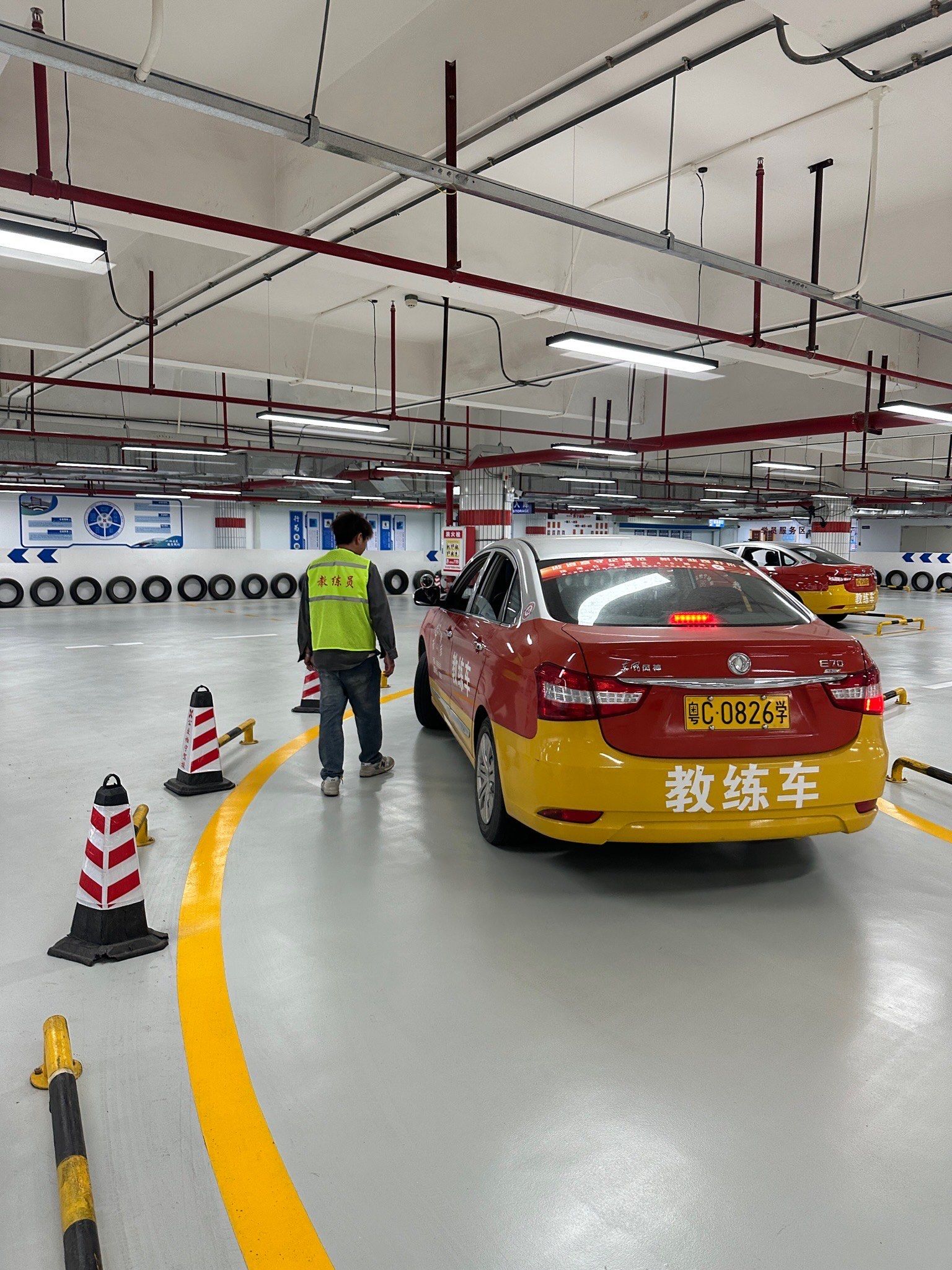 n来这里可以室内学车,风雨无阻
教练也很有耐心,不用担心被骂