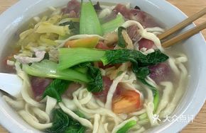 Six Fresh Sausage Noodles