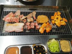 -马路牙子烧烤音乐酒馆(望京店)