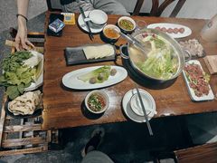 -乡土黄·鲜牛肉火锅·小龙虾(兴业街店)