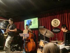 -东岸Cafe 爵士俱乐部