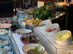 自助取餐区-唐拉雅秀酒店-西锦汇空中BBQ·思创餐厅
