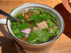 天山雪水炖新疆羔羊肉-幸福的烤包子·新疆菜