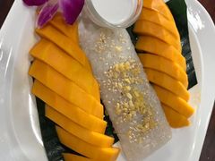 -Dang restaurant (patong phuket)